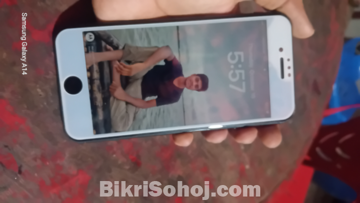 Iphone 8